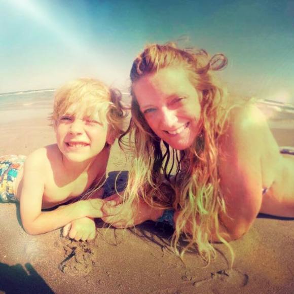 Meet your Posher, Nicole - Picture 1 of 1